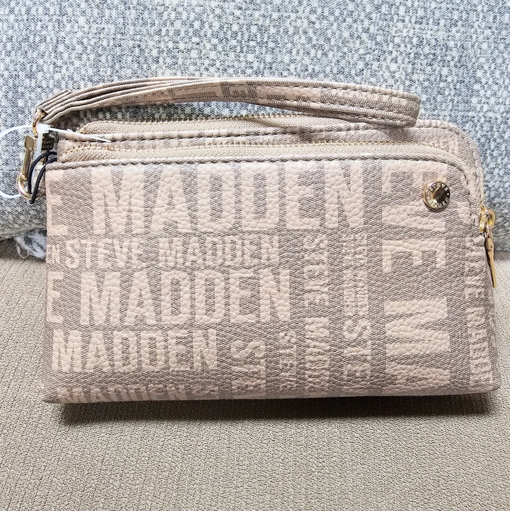 Steve Madden Logo Wristlet Clutch